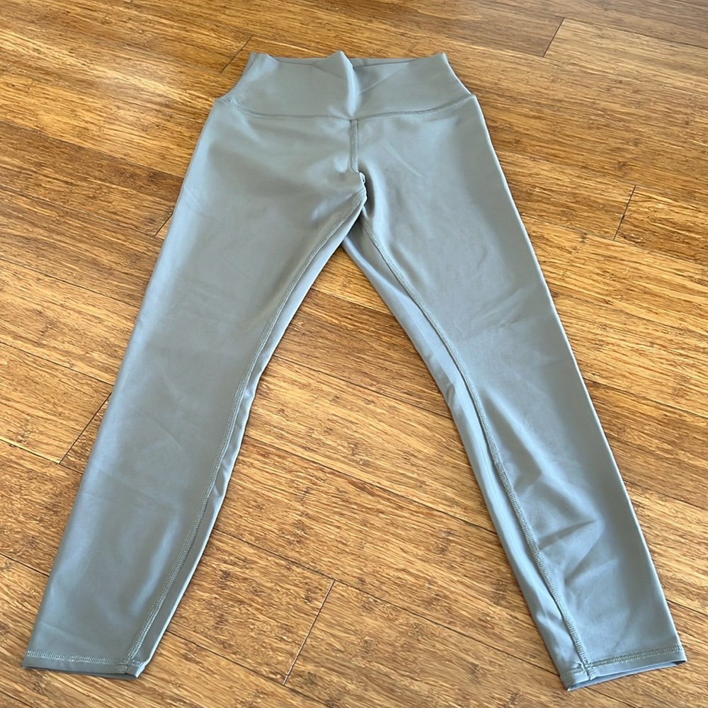 ALO YOGA LEGGINGS